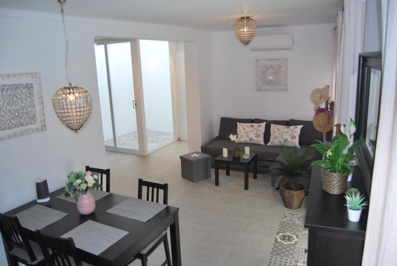 Ap290 - Casa Olivia Villa Нерха Екстериор снимка